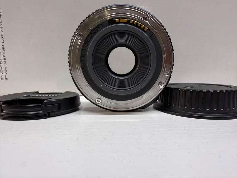 Canon EF-S 24mm 1:2.8 STM Lens