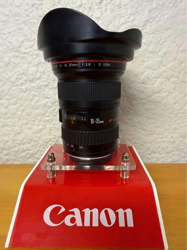 Canon EF 16-35mm 1:2.8 L II USM Lens