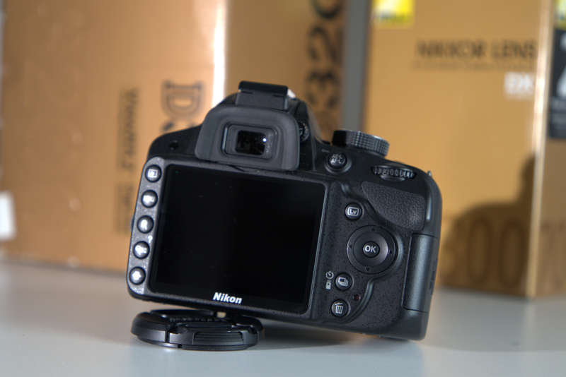 Nikon D3200 DSLR Camera Kit ( 24 Megapixel / 4 fps )