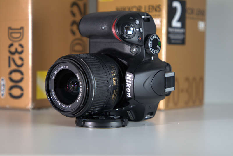 Nikon D3200 DSLR Camera Kit ( 24 Megapixel / 4 fps )