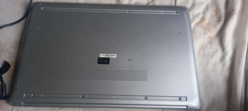 HP Laptop 15-da0xxx