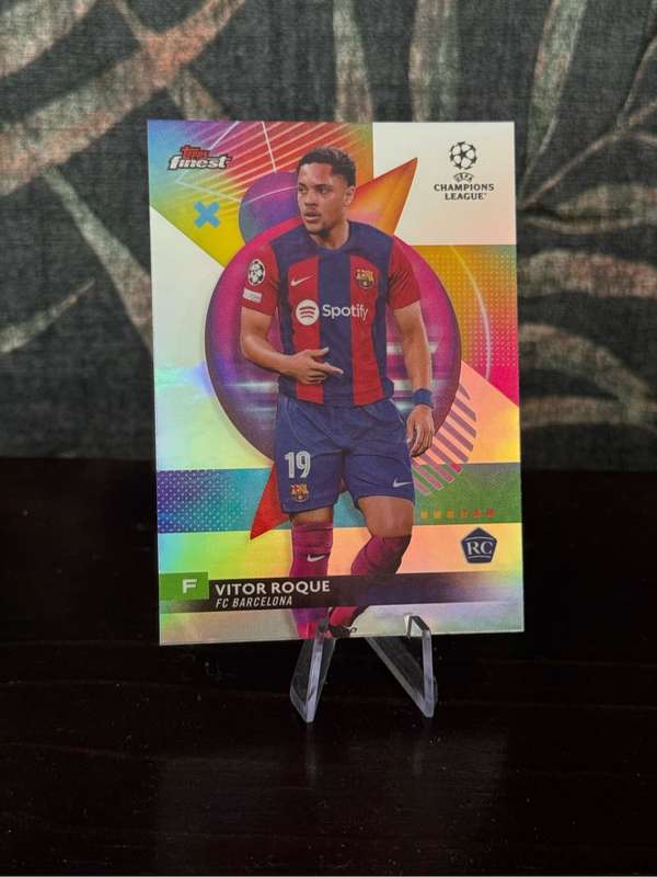 2024 Topps Finest - 7 Refractors