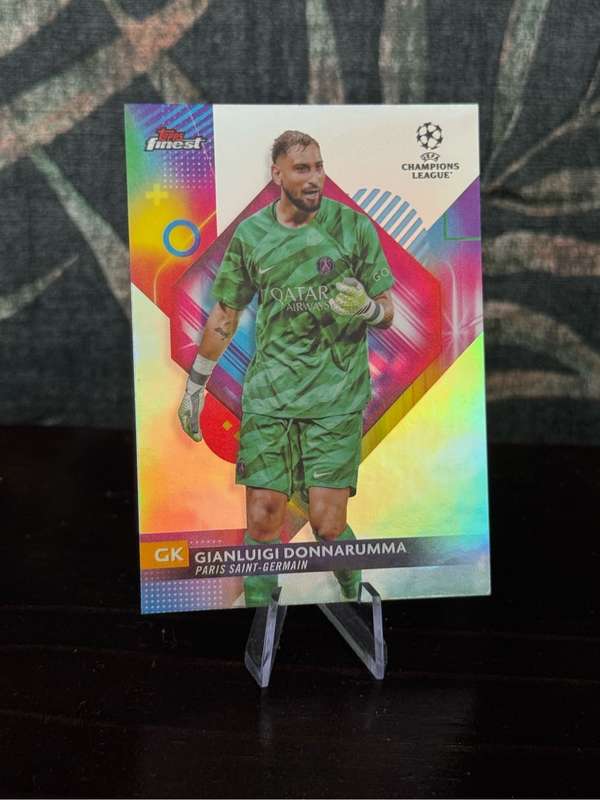 2024 Topps Finest - 7 Refractors