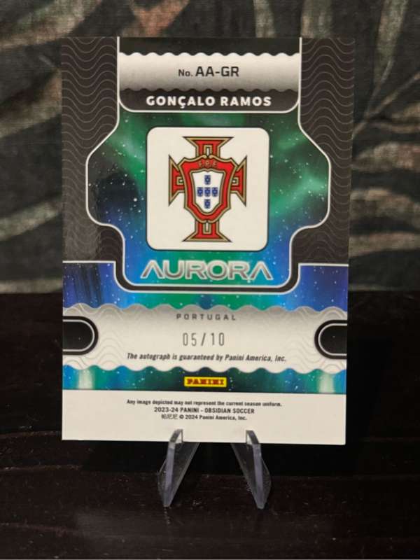 2023-24 Panini Obsidian - Gonçalo Ramos Aurora Red Flood AUTO 5/10 - Portugal