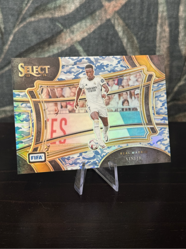 2023-24 Panini Select - Vini Jr Winter Camo 89/99 Field Level - Real Madrid
