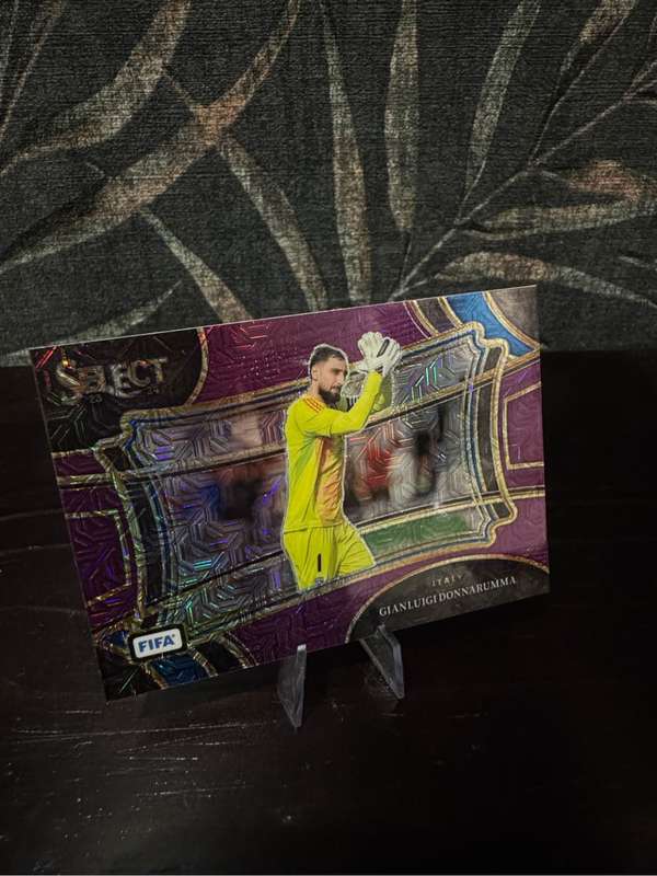 2023-24 Panini Select - Purple Mojo Field Level Bundle (Gavi, Donnarumma, Kolo Muani & Martinelli)