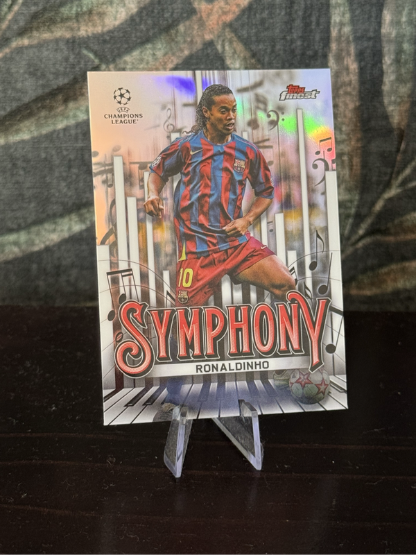 2025 Topps Finest - Ronaldinho Symphony Refractor - Barcelona