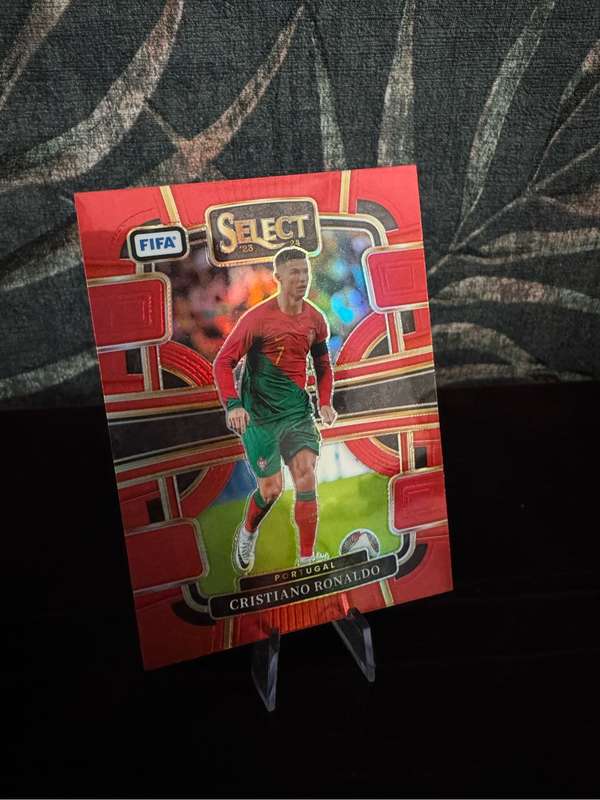 2023-24 Panini Select - Christiano Ronaldo Red Wave Terrace