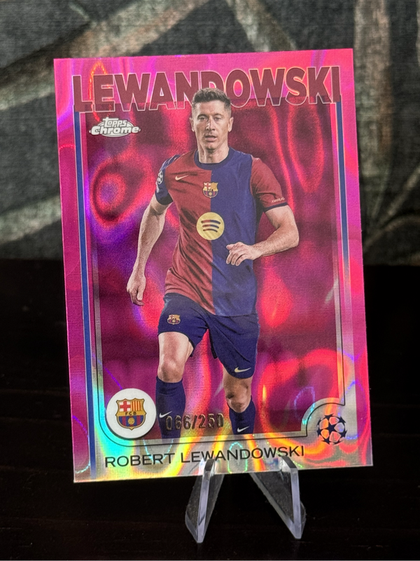 2025 Topps - Robert Lewandowski Pink Lava /250 - Barcelona