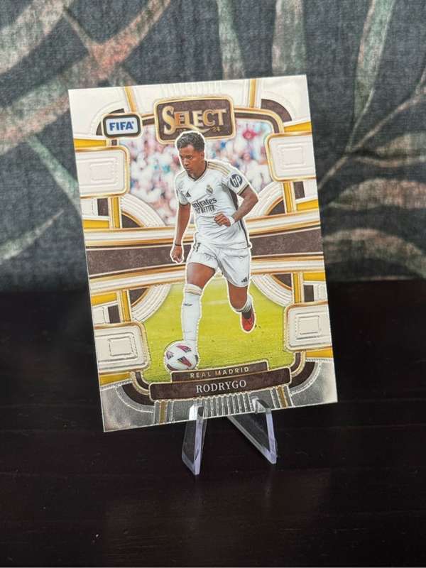 Real Madrid Bundle - Panini Select, Topps Chrome, Topps Finest