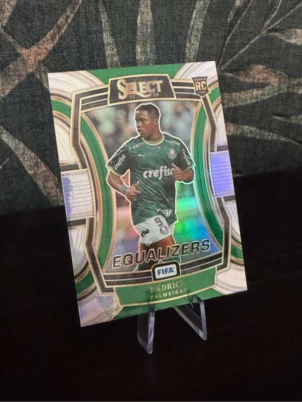 2023-24 Panini Select FIFA Equalizers - Enrick Silver Prizm Rookie Card