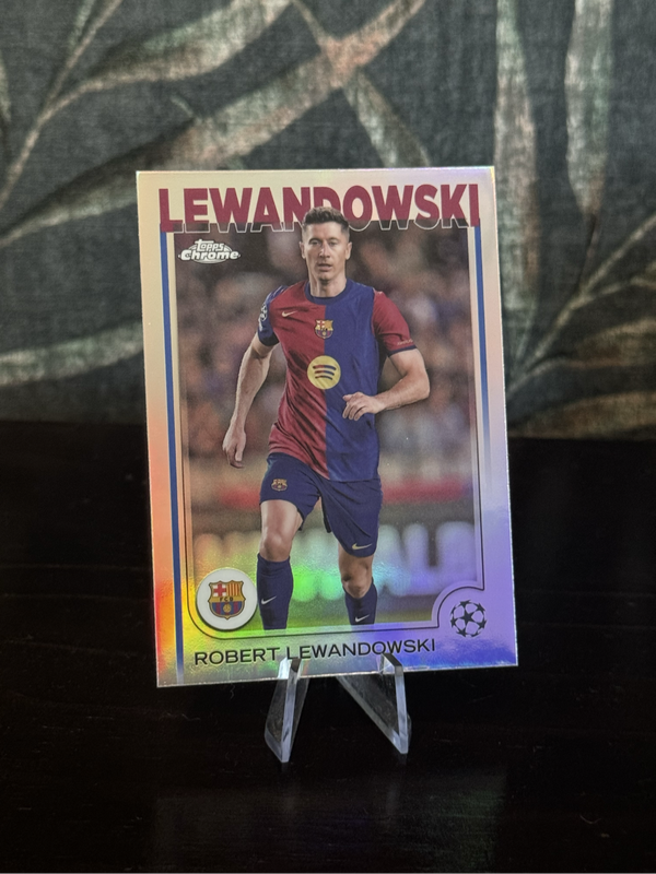 2025 Topps Chrome - Robert Lewandowski Pulsar Refractor - Barcelona