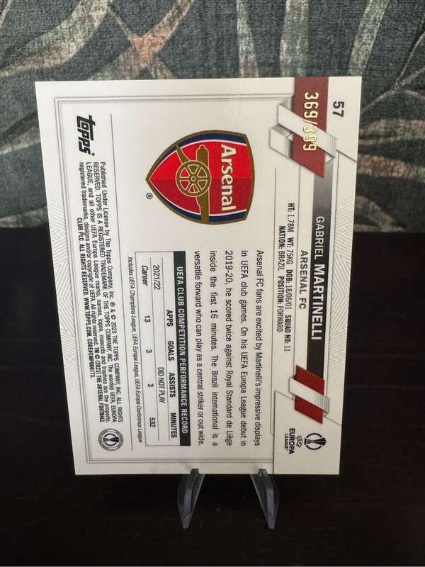 2022-23 Topps Chrome - Gabriel Martinelli  Neon Green Shimmer 369/399