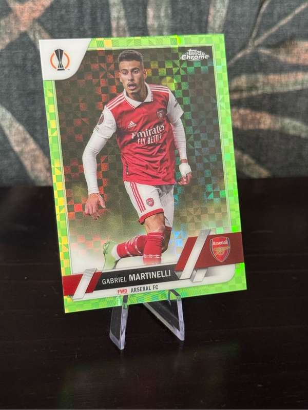 2022-23 Topps Chrome - Gabriel Martinelli  Neon Green Shimmer 369/399