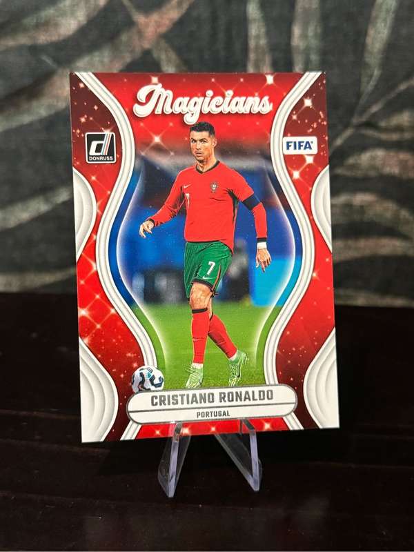 2025 Panini Donruss - Cristiano Ronaldo Magicians - Portugal