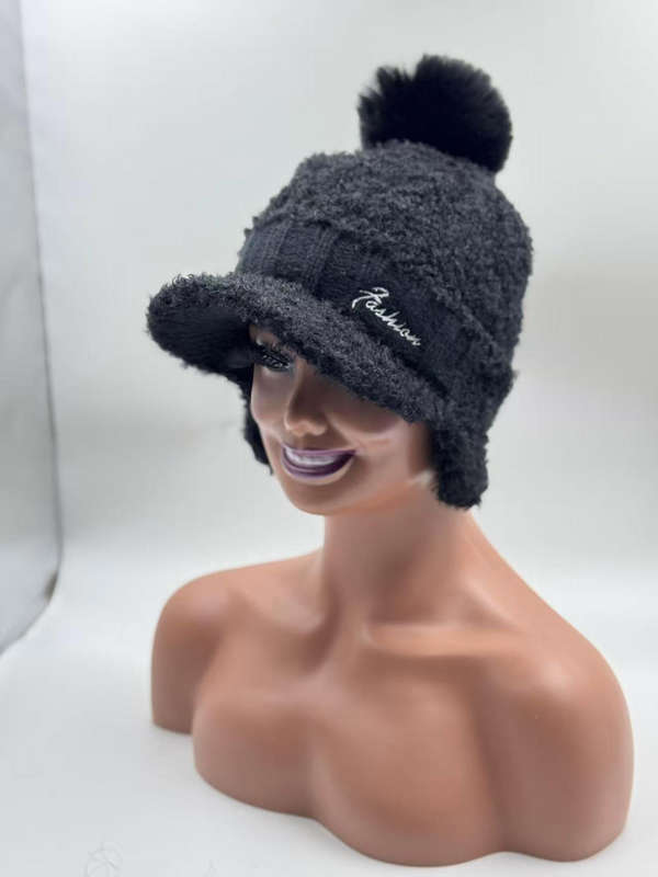 Pom-Pom Winter beanie Hat