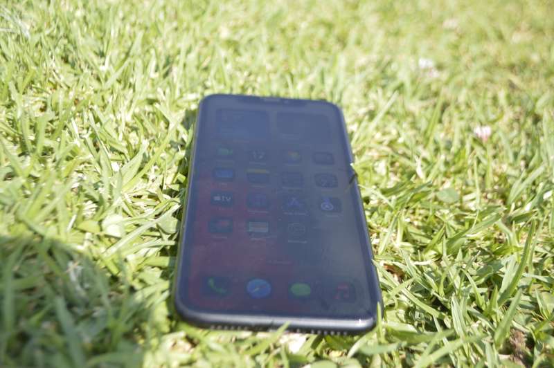 iphone xr 64 gig