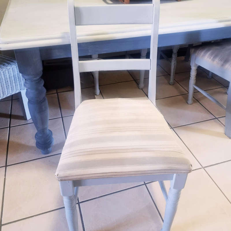 Solid Oak Table with 6 Chairs