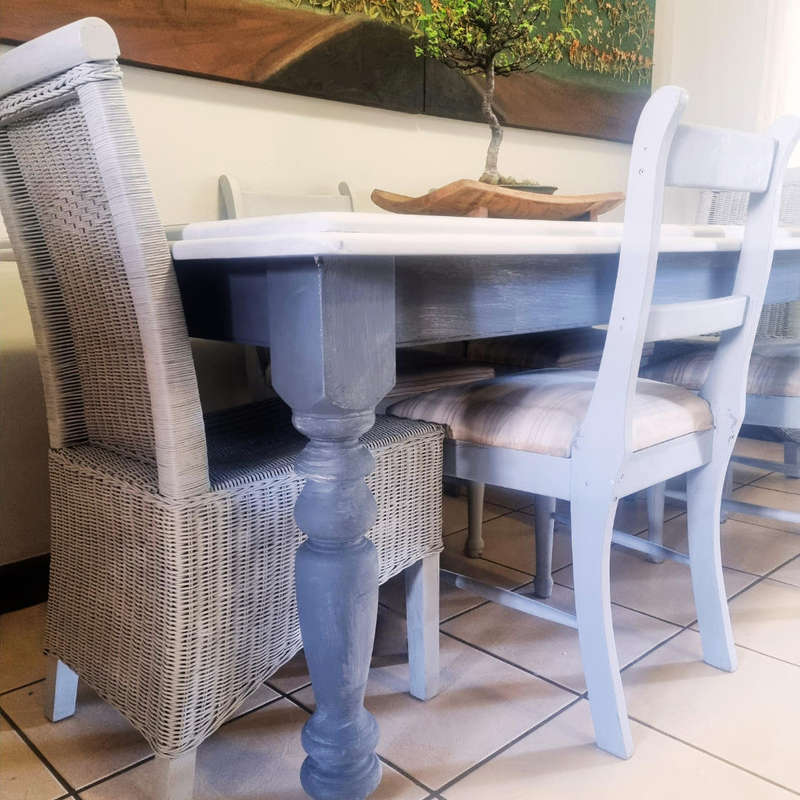 Solid Oak Table with 6 Chairs