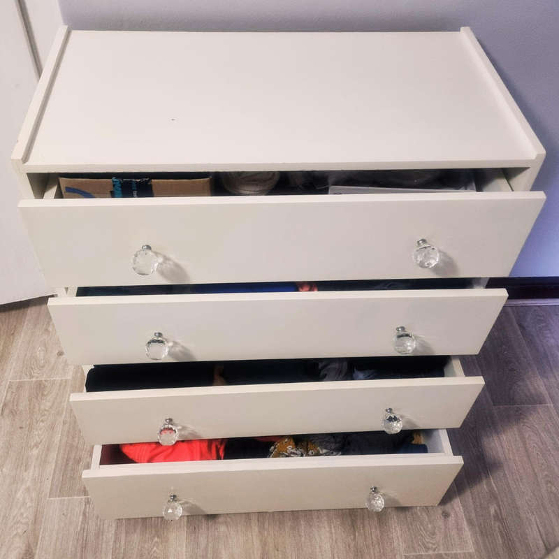 Stylish White Chest of Drawers