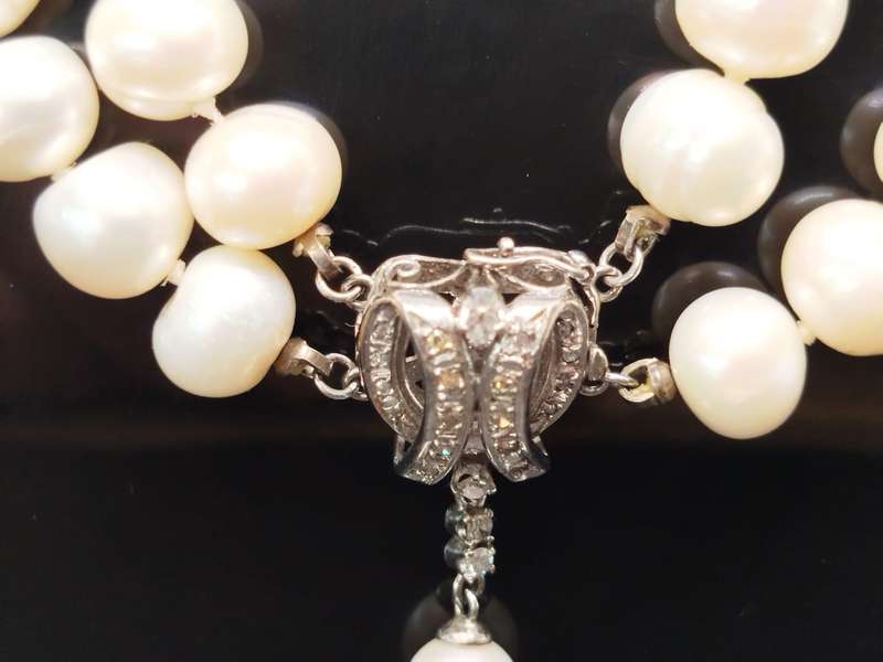 Elegant Vintage 14K White Gold & Diamond Clasp Double-Strand Pearl Necklace