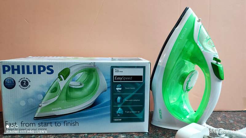 Philips  EasySpeed Steam Iron  GC1020