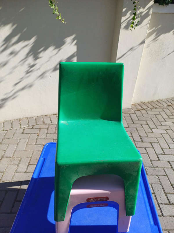 Kids Table and Chairs
