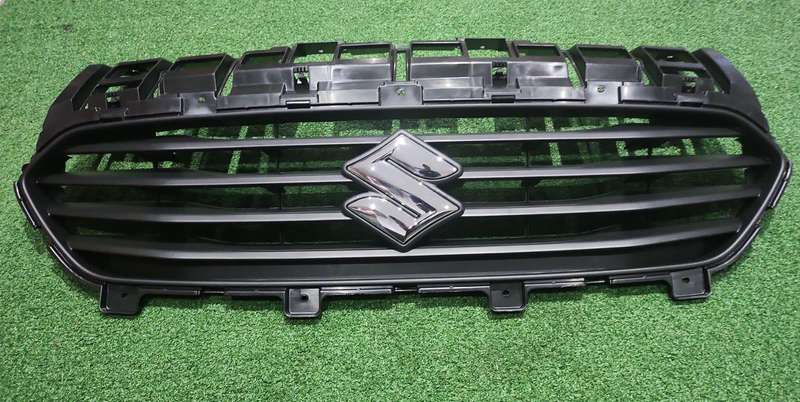 Dzire main grille