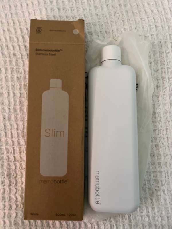 Memobottle - slim stainless steel bottle in White