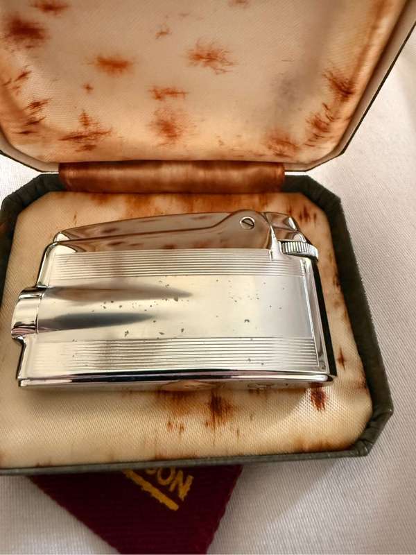 1970s Ronson Varaflame gas lighter