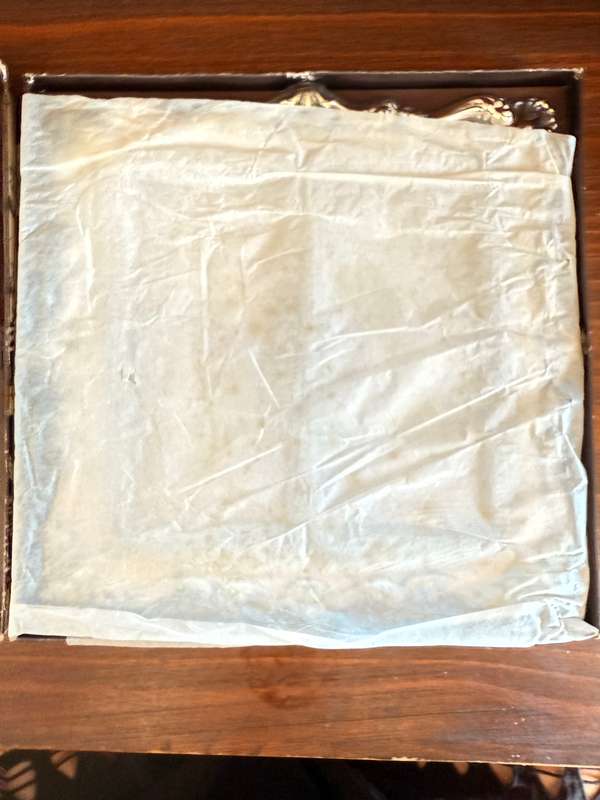 Serving tray with two glass inners
