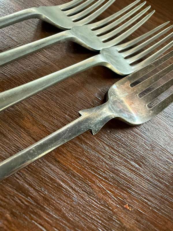 4 Silver Forks  189 GRAMS TOTAL