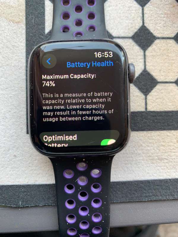 Apple Watch Series 4 44mm Nike edition