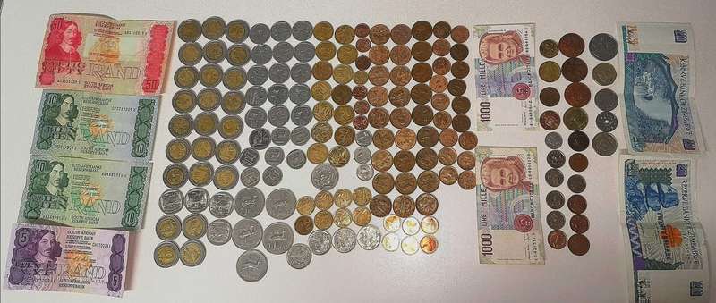 International rare & valuable coin & note collection