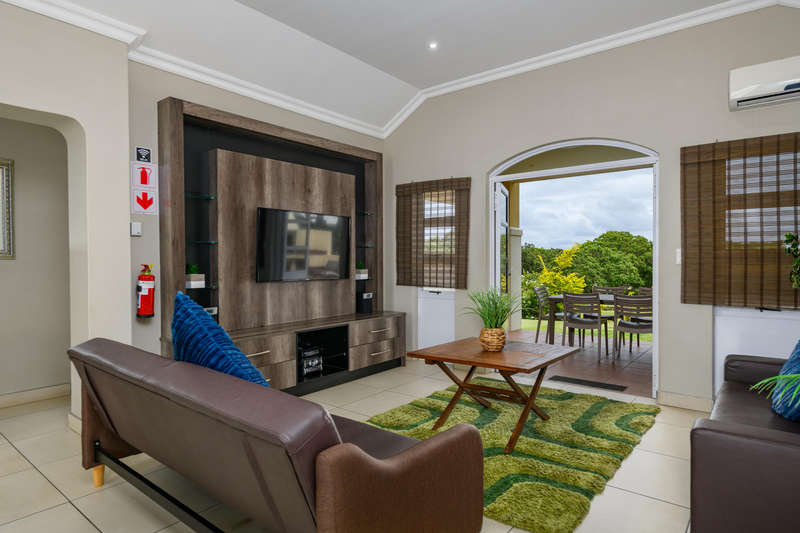 Villa Caylee Caribbean Estates - Various full weeks & weekends available - 8 Sleeper