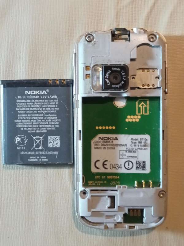 Nokia 6710 navigator slide 3G