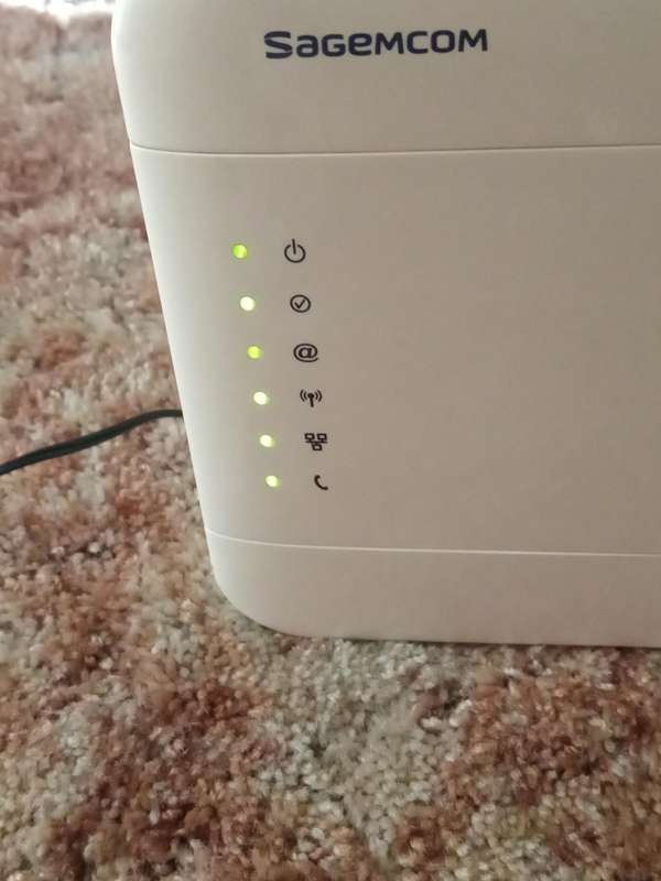 Sagemcom wireless broadband wifi router
