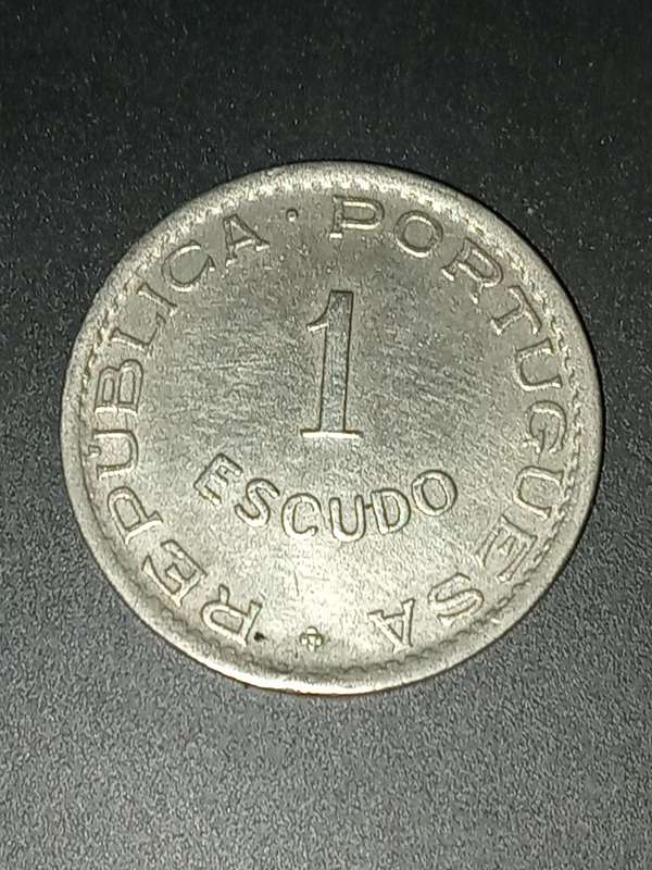 African old collectors coins,Portuguese Mozambique, angola