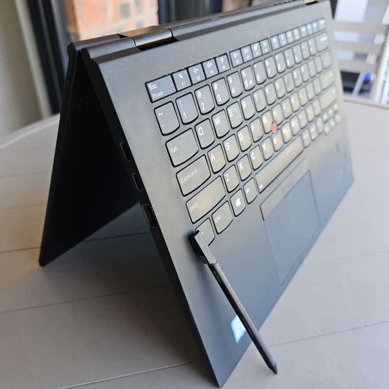 Lenovo X1 yoga Touchscreen  i5 8th generation