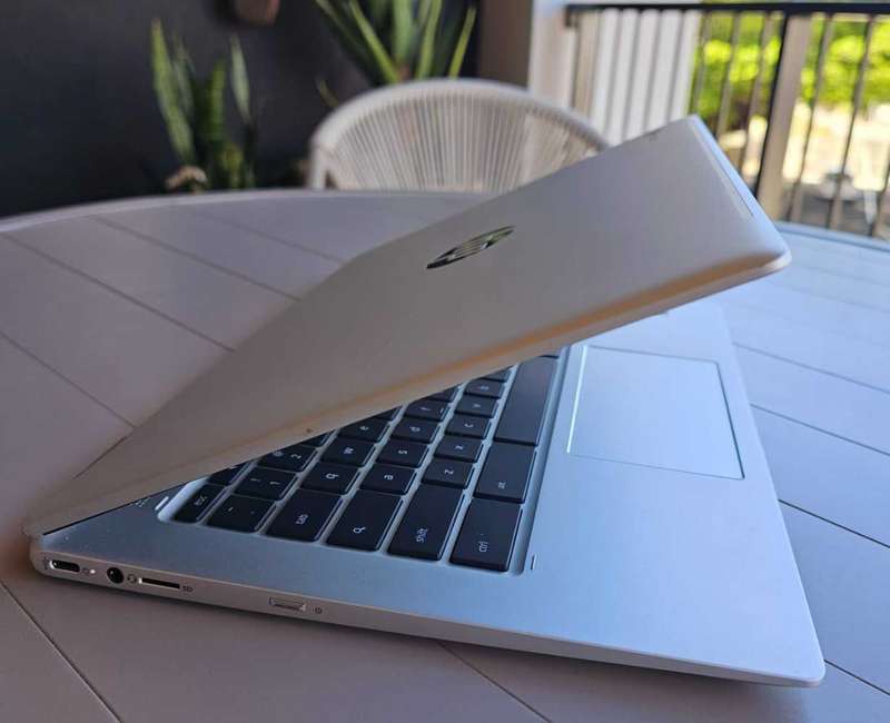 Hp chromebook x360 core i7 8th gen