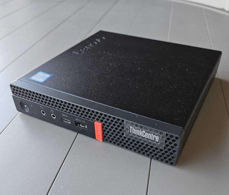 Lenovo thinkcentre M920q core i5 8th generation tiny pc
