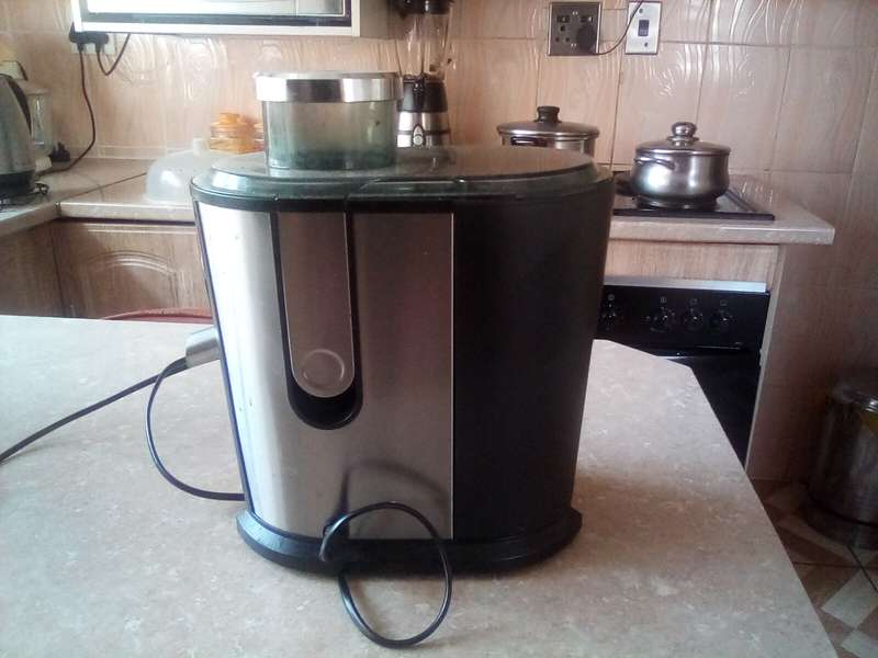 Brabantia Juicer - Lightly Used, Great Condition