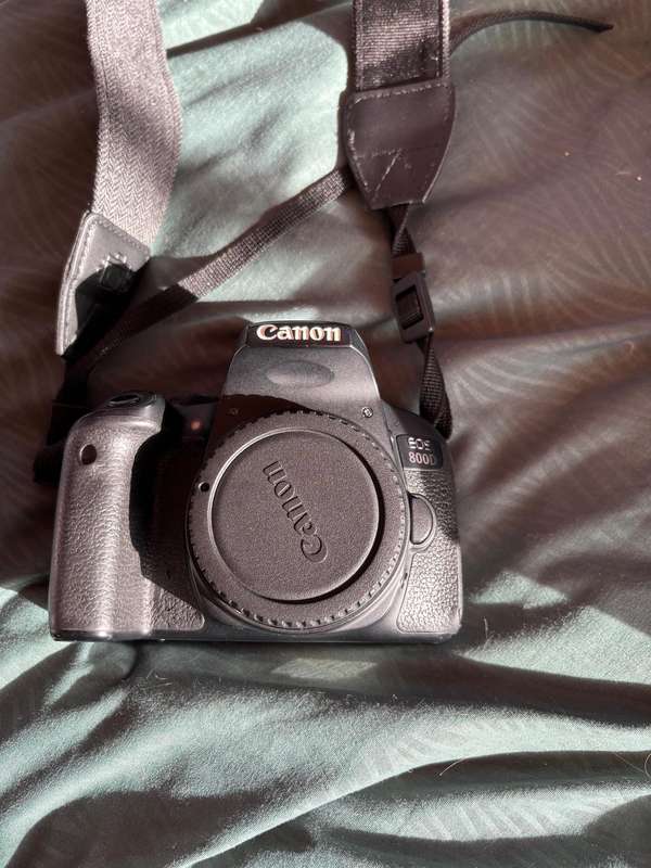 Canon 800D Kit
