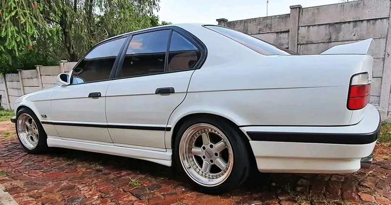 Bmw E34 5 series Ac schnitzer fiberglass kit