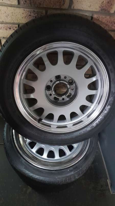 Bmw 16 inch 740i rims and tyres