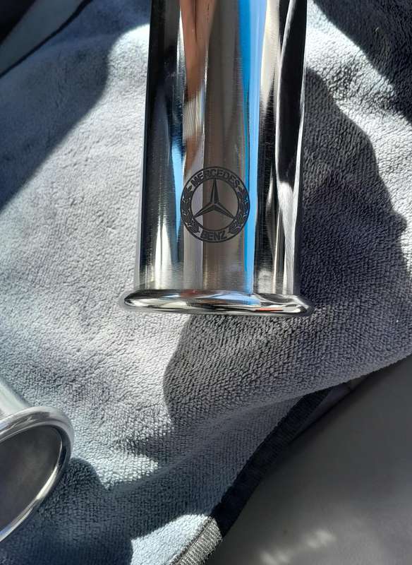 Mercedes-Benz class rolled exhaust tips