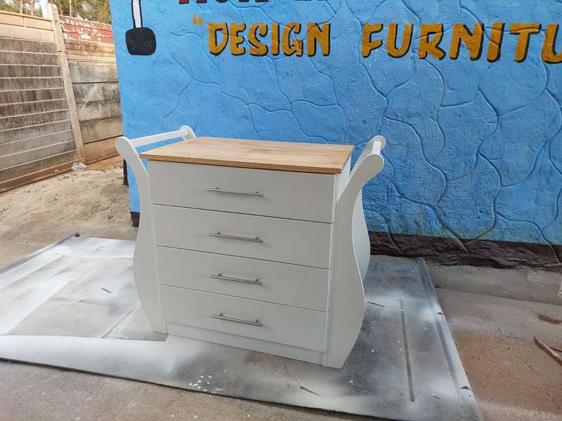 Nursery Baby Compactum