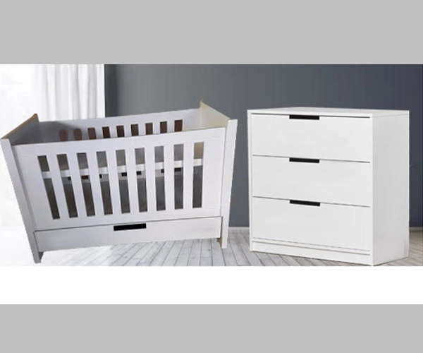 Nursery Baby cot and compactum