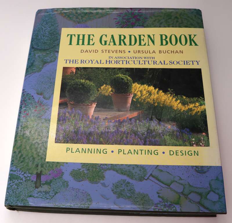 The Garden Book  David Stevens & Ursula Buchan | RHS Gardening Guide & Design Ideas