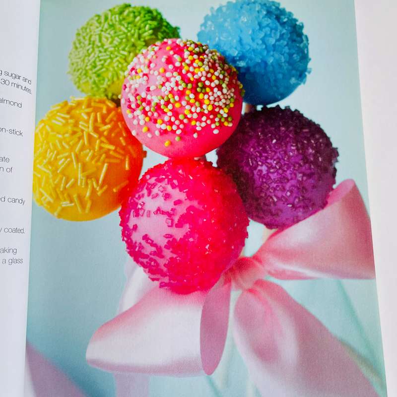 The Little Book of Cake Pops